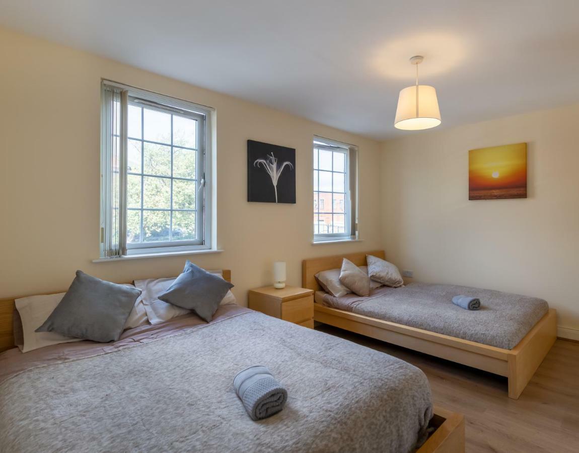 Newcastle City Centre Spacious Town House Free Parking And Wifi Zewnętrze zdjęcie