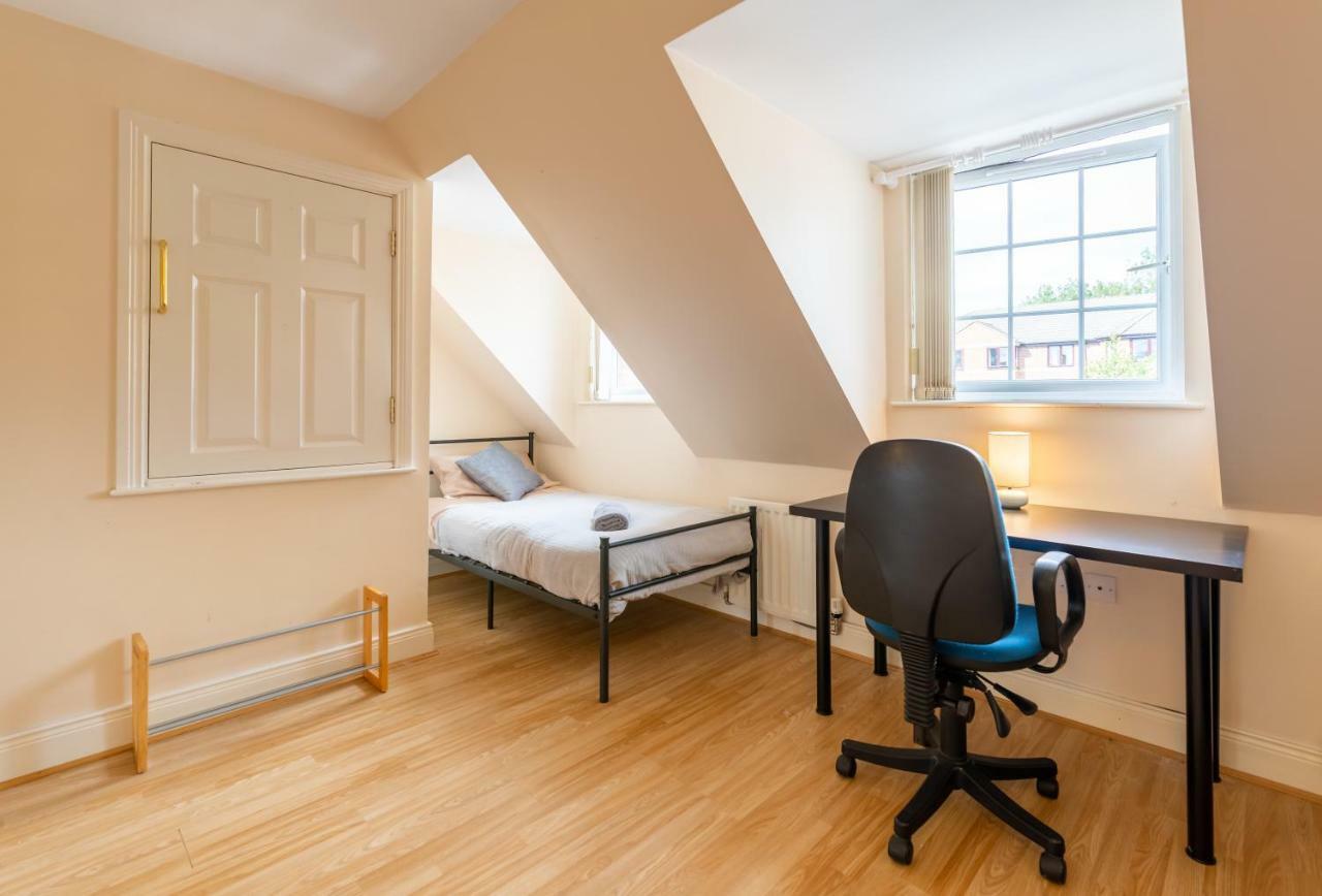 Newcastle City Centre Spacious Town House Free Parking And Wifi Zewnętrze zdjęcie